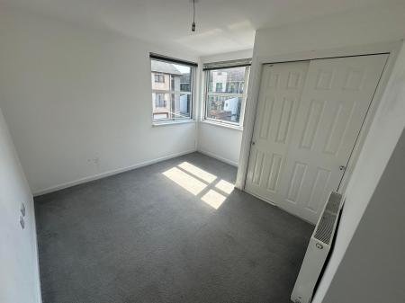 2 bedroom Flat to let in Erskine Street, Dundee, DD4