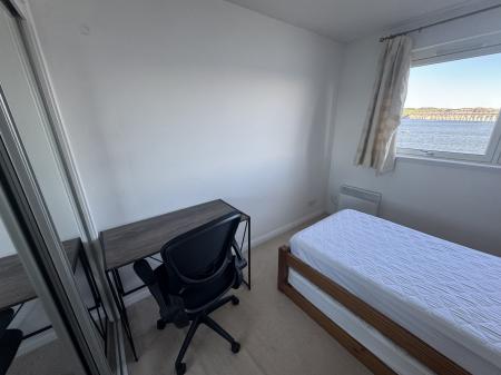 2 bedroom Flat to let in Marine Parade Walk, City Quay, Dundee, DD1