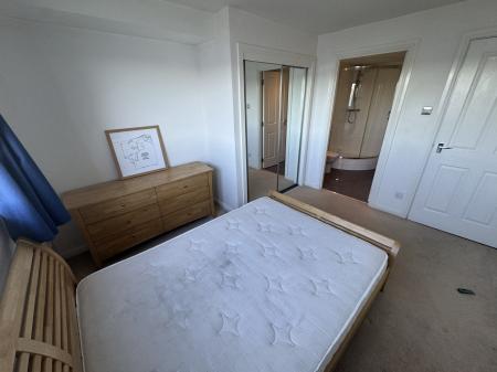 2 bedroom Flat to let in Marine Parade Walk, City Quay, Dundee, DD1