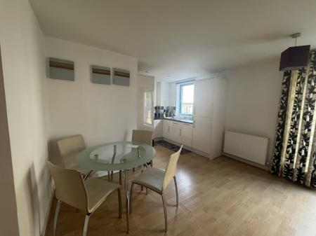 2 bedroom Flat to let in West Victoria Dock Road, City Centre, Dundee, DD1