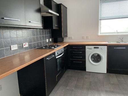 2 bedroom Flat to let in Erskine Street, Stobswell, Dundee, DD4