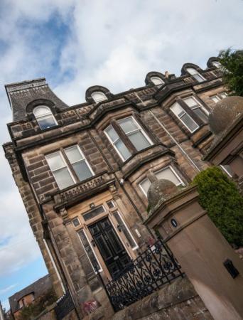 1 bedroom Studio flat to let in Grosvenor Road, Dundee, DD2