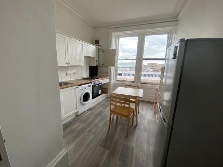 2 bedroom Flat to let in Meadowside, Dundee, DD1