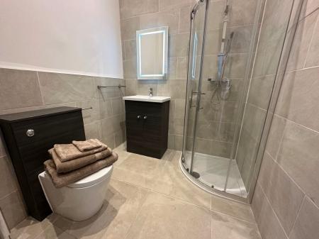 1 bedroom Studio flat to let in Roseangle, Dundee, DD1