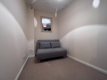 4 bedroom Apartment to let in South Victoria Dock Road, City Quay, Dundee, DD1