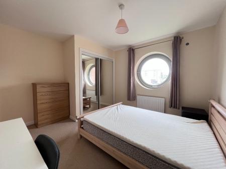4 bedroom Apartment to let in South Victoria Dock Road, City Quay, Dundee, DD1