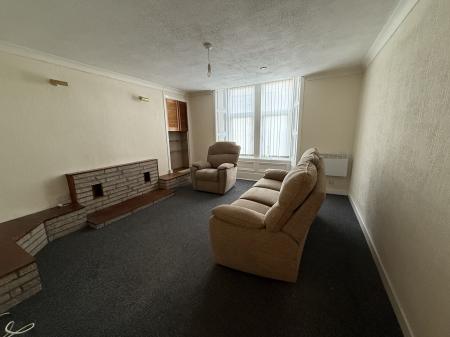 1 bedroom Flat to let in Dens Road, Stobswell, Dundee, DD3