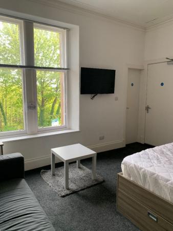 1 bedroom Studio flat to let in Roseangle, West End, Dundee, DD1