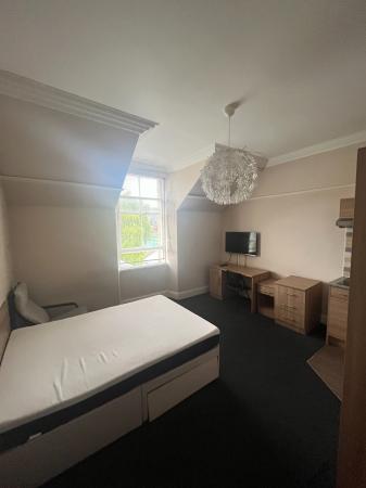 1 bedroom Studio flat to let in Grosvenor Road, Dundee, DD2