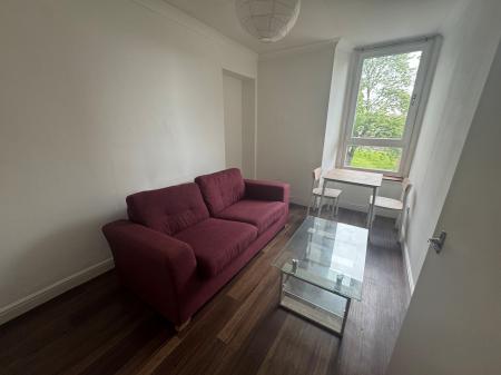 1 bedroom Flat to let in Polepark Road, Dudhope, Dundee, DD1