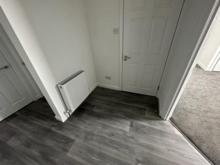 2 bedroom Flat to let in Park Avenue, Stobswell, Dundee, DD4