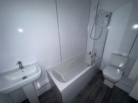 2 bedroom Flat to let in Park Avenue, Stobswell, Dundee, DD4