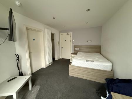 1 bedroom Studio flat to let in Roseangle, West End, Dundee, DD1