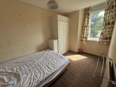 2 bedroom Flat to let in Scott Street, West End, Dundee, DD2