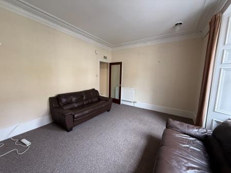 2 bedroom Flat to let in Scott Street, West End, Dundee, DD2