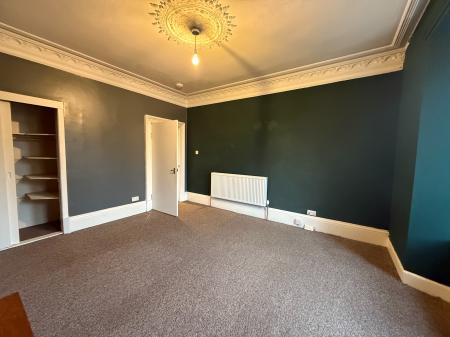 2 bedroom Flat to let in Hilltown, Hilltown, Dundee, DD3