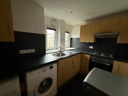 2 bedroom Flat to let in Hilltown, Hilltown, Dundee, DD3