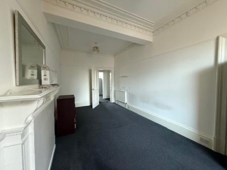 2 bedroom Flat to let in Meadowside, City Centre, Dundee, DD1
