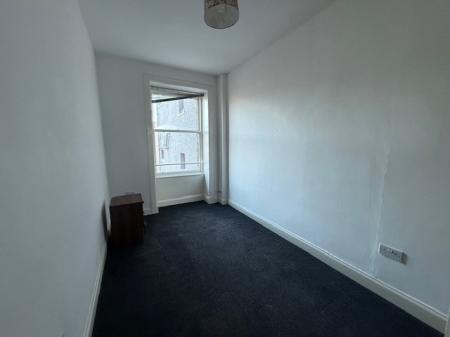 2 bedroom Flat to let in Meadowside, City Centre, Dundee, DD1