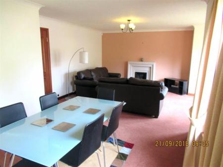 4 bedroom Detached house to let in Rosamunde Pilcher Drive, Longforgan, Dundee, DD2