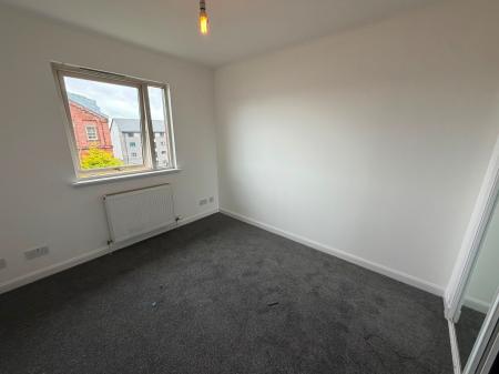 4 bedroom Town house to let in Craigie Street, Stobswell, Dundee, DD4