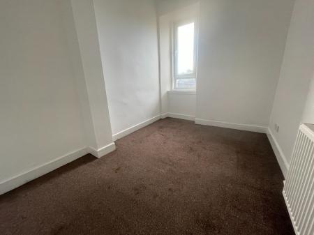2 bedroom Flat to let in Court Street, Dundee, DD3
