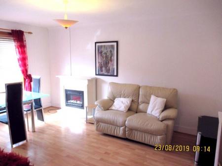 2 bedroom Flat to let in Forth Crescent, Menzieshill, Dundee, DD2