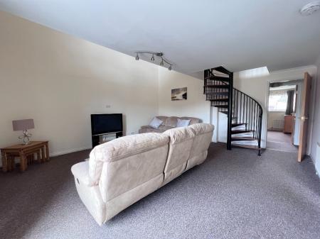 2 bedroom Flat to let in Thorter Row (SGL), Dundee, DD1