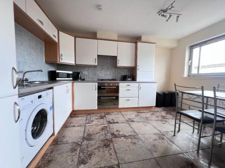 2 bedroom Flat to let in Thorter Row (SGL), Dundee, DD1