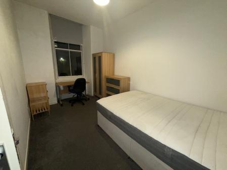 2 bedroom Flat to let in Perth Road, City Centre, Dundee, DD1