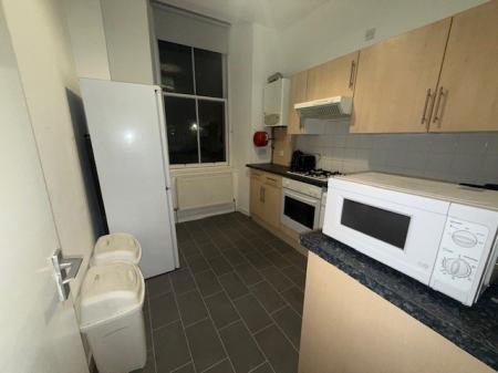 2 bedroom Flat to let in Perth Road, City Centre, Dundee, DD1