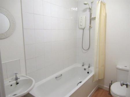 1 bedroom Flat to let in Annfield Street, West End, Dundee, DD1