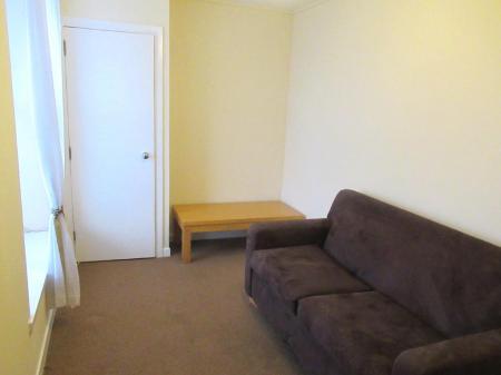 1 bedroom Flat to let in Annfield Street, West End, Dundee, DD1