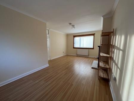 3 bedroom Terraced House to let in Earn Crescent, Menzieshill, Dundee, DD2