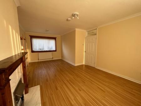 3 bedroom Terraced House to let in Earn Crescent, Menzieshill, Dundee, DD2
