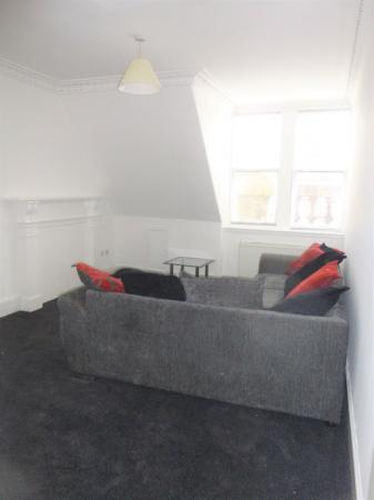 2 bedroom Flat to let in Meadowside, Dundee, DD1