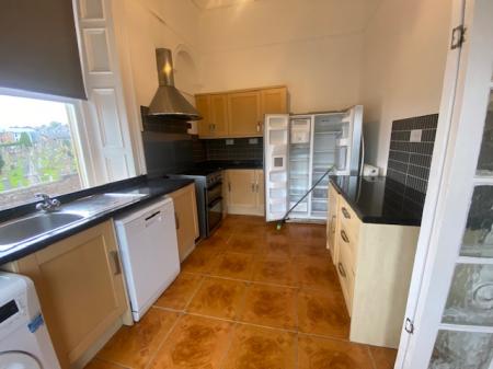 2 bedroom Apartment to let in Perth Road, Dundee, DD2