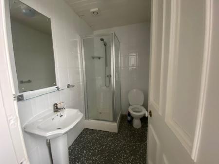 2 bedroom Apartment to let in Perth Road, Dundee, DD2