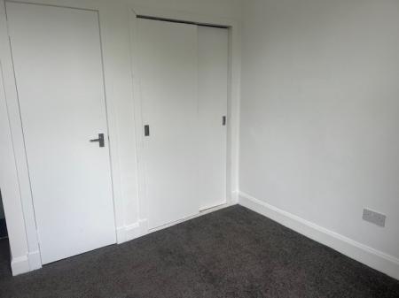 1 bedroom Flat to let in Lochee Road, Dundee, DD2