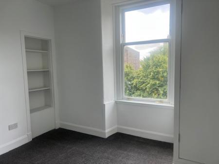 1 bedroom Flat to let in Lochee Road, Dundee, DD2
