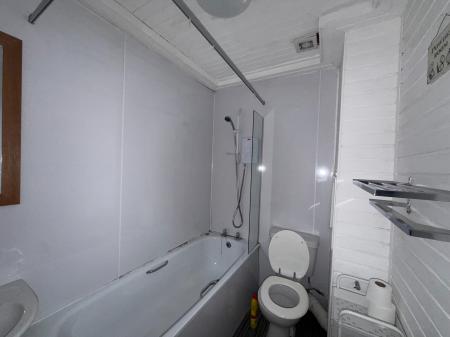 1 bedroom Flat to let in Park Avenue, Stobswell, Dundee, DD4