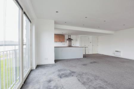 2 bedroom Flat to let in South Victoria Dock Road, City Quay, Dundee, DD1