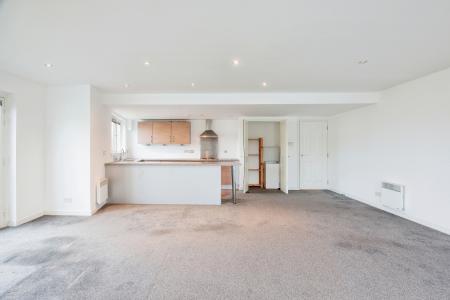 2 bedroom Flat to let in South Victoria Dock Road, City Quay, Dundee, DD1
