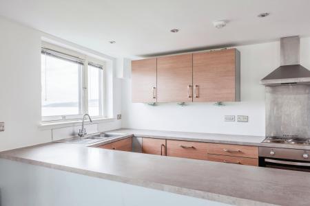 2 bedroom Flat to let in South Victoria Dock Road, City Quay, Dundee, DD1