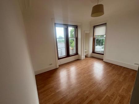 2 bedroom Flat to let in Gibson Terrace, Dundee, DD4