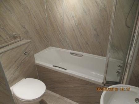 2 bedroom Flat to let in Dens Road, Stobswell, Dundee, DD3