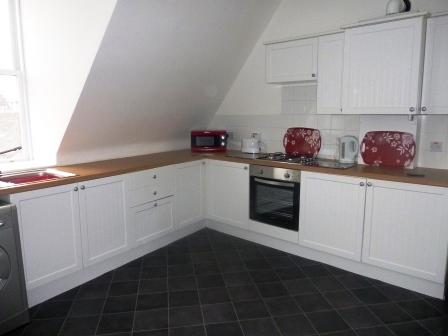 2 bedroom Flat to let in Meadowside, Dundee, DD1