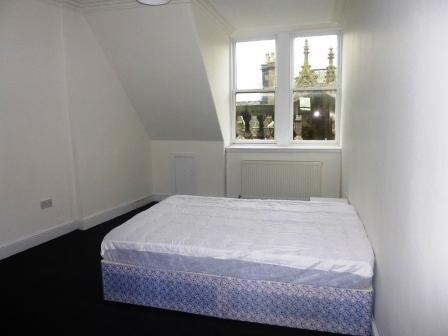 2 bedroom Flat to let in Meadowside, Dundee, DD1