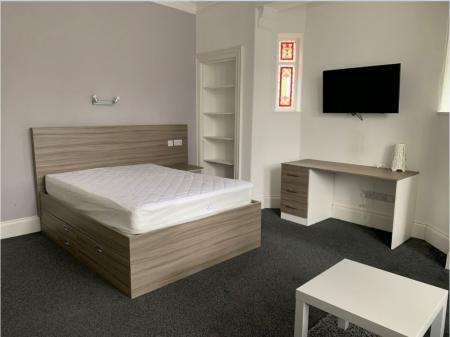 1 bedroom Studio flat to let in Roseangle, West End, Dundee, DD1