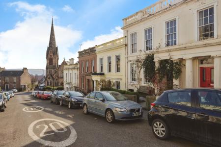 4 bedroom Town house to let in Springfield, Dundee, DD1